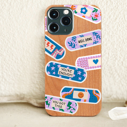 天然木♡ WOOD - Well Done iPhoneケース ポップな絆創膏 スマホケース