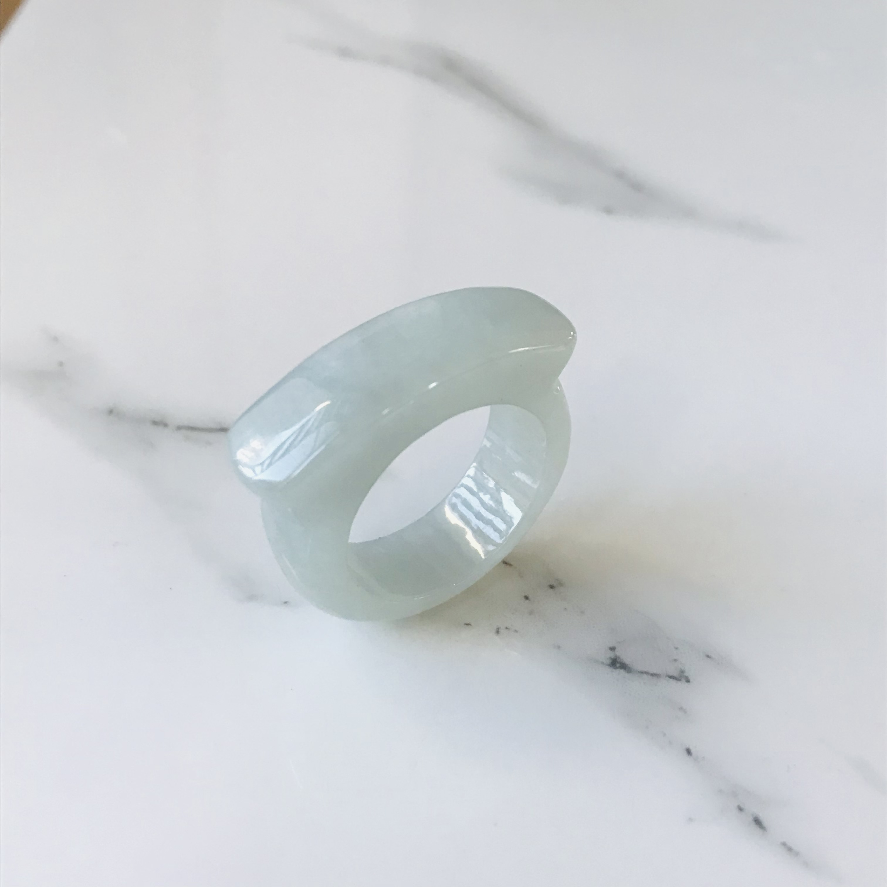 [R100-012］ ジェイド　JADE ヒスイ　本翡翠　くりぬき　リング　天然石　一点物　ミャンマー産　19号　指輪 20,519円