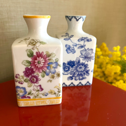 李朝　染付　陶磁器　一輪挿し 朝鮮美術 陶磁器 | 李朝白磁牡丹文丸壺 | gallery陽々youyou