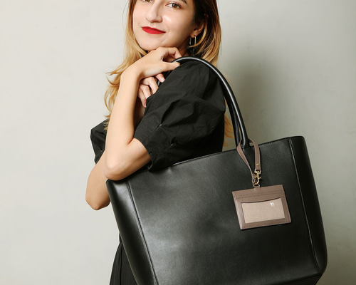 【美品 希少】セリーヌ トートバッグ ハンド レザー オールレザー ビジネス 紺 美品 希少】セリーヌ トートバッグ ハンド レザー オールレザー