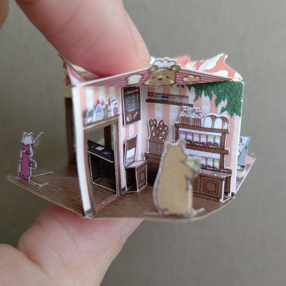 【完成品】1/12スケール（Kumako Bakery）本革の表紙、箔押し箱付き 4枚目の画像