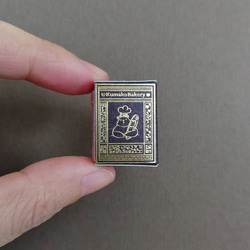 【完成品】1/12スケール（Kumako Bakery）本革の表紙、箔押し箱付き 8枚目の画像