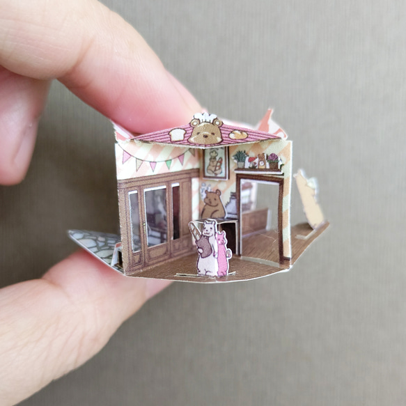 【完成品】1/12スケール（Kumako Bakery）本革の表紙、箔押し箱付き 3枚目の画像