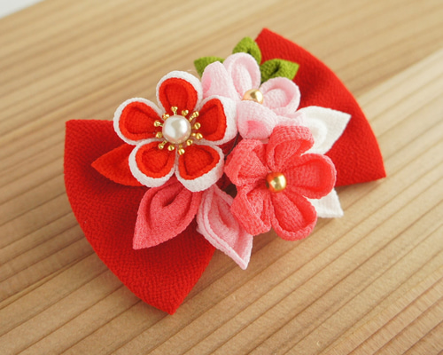 専用　ヘアリボン　つまみ細工お花　蝶々　いちご 専用 ヘアリボン つまみ細工お花 蝶々 いちご