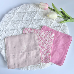 ♡ぽこぽこダブルガーゼのハート柄花びらスタイ♡ スタイ・よだれかけ