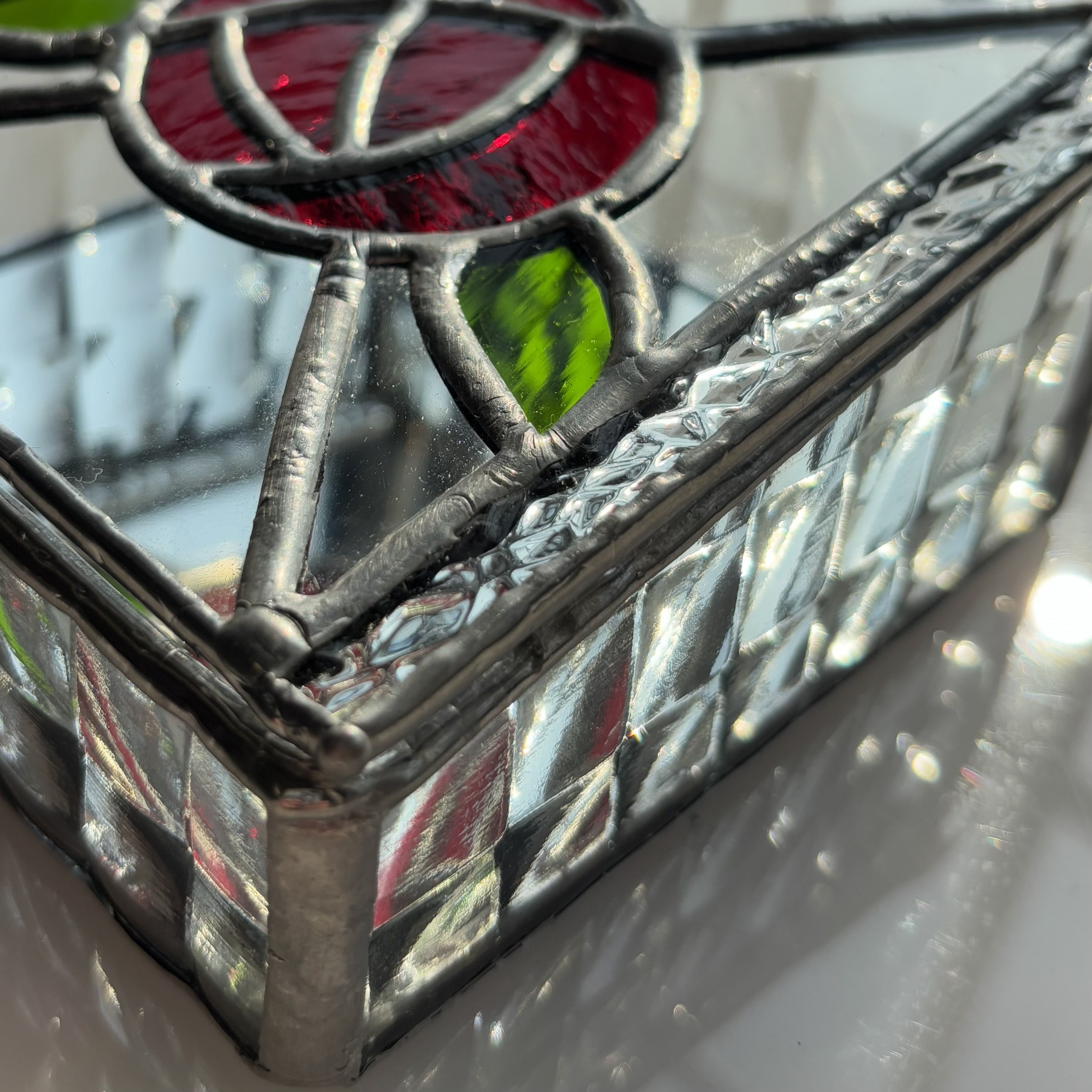 ステンドグラスリングピロー" ROSE "