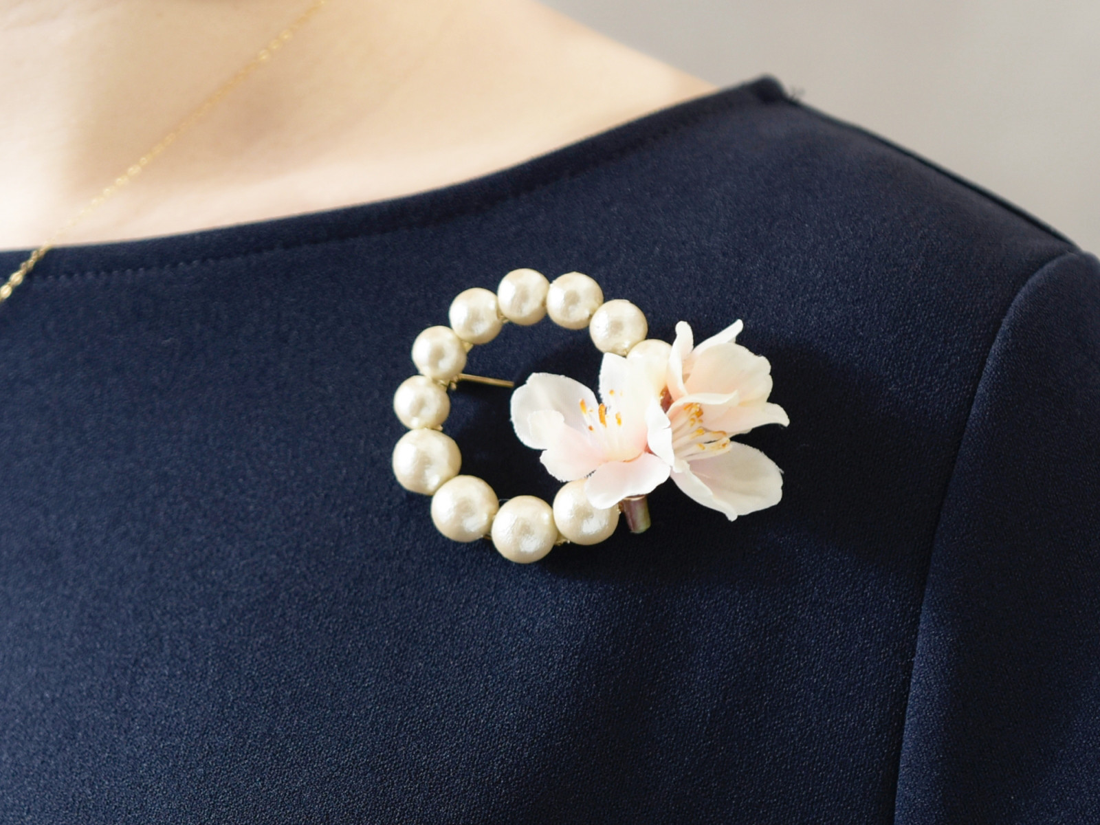 【 ブローチ コサージュ 】桜 ソメイヨシノ 選べる コットンパール or パール リース 大人フォーマル2026