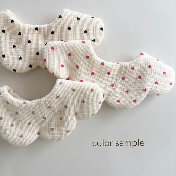 ❤︎mini heart bib❤︎   お名前刺繍＊名入れ＊もくもくスタイ＊名入れスタイ＊出産祝い＊ベビー＊ギフト 5枚目の画像