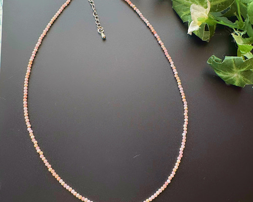 ピンクオパール2mm 細くて華奢な天然石ネックレス 女性のお守り