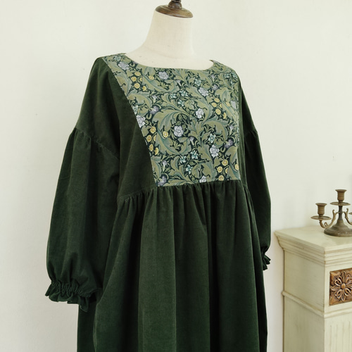 ウィリアムモリス×コーディロイ ギャザーワンピース ダークグリーン