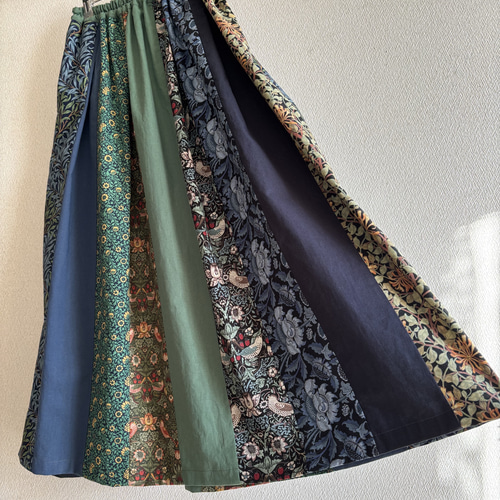 ウィリアムモリスの華やぎパッチワークスカート（フォレスト）＊受注