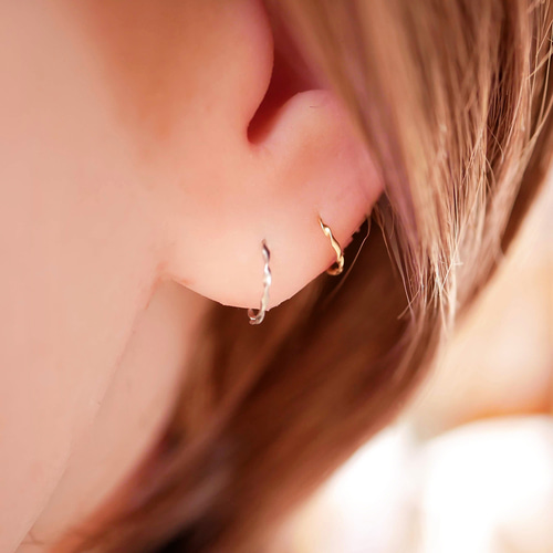 とっても小さな 8mm 10mm ミニミニツイストフープピアス つけっ