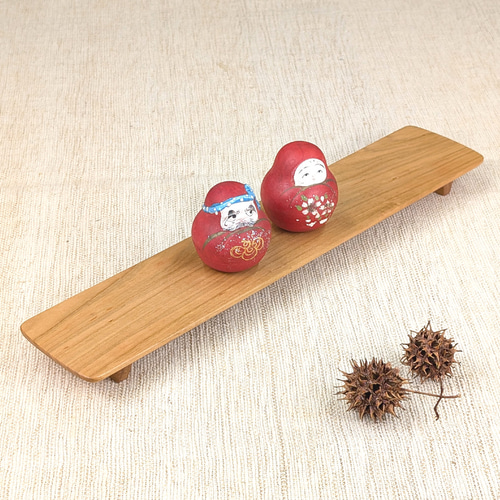 さくらの木で、小さな足付き飾り台（ロングプレート400mm) その他雑貨