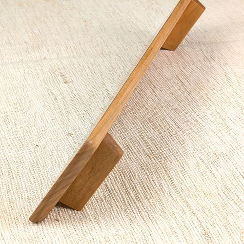 さくらの木で、小さな足付き飾り台（ロングプレート400mm