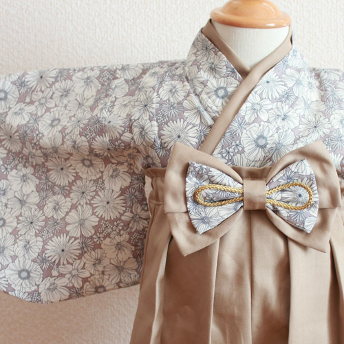 最安値 ◎SALE◎フラワー×ベージュ ベビー袴 ベビー服 100 90 80 70 60 その他
