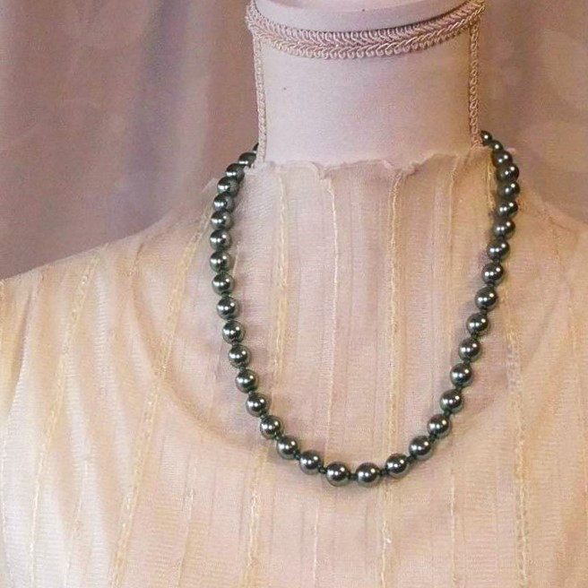 チェコガラスパールネックレス「夕凪の深海」　チェコパール　ロングネックレス　グリーン　パーティー　卒業式