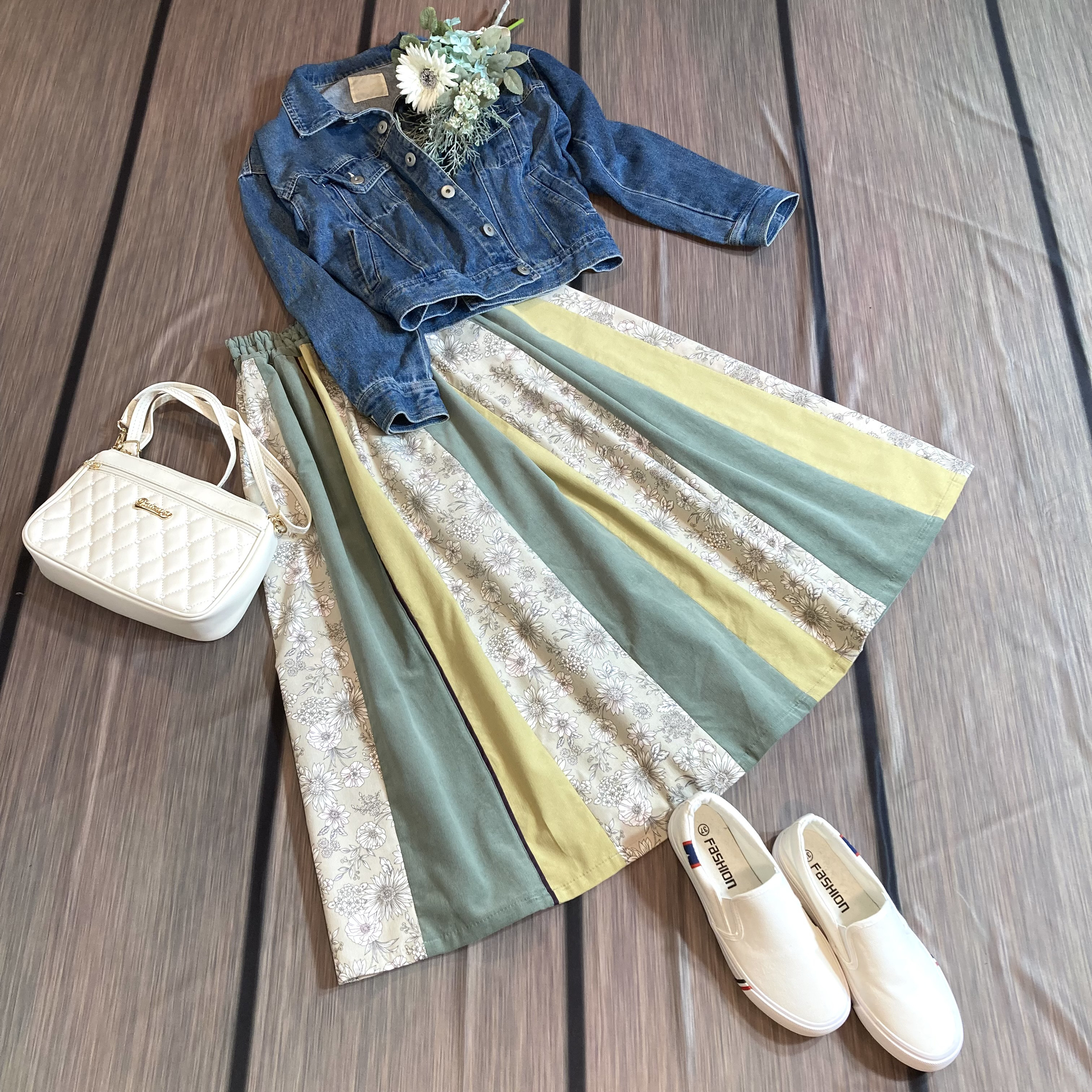 コーデュロイ＊グリーン系フラワー＆カラーズのパッチワークスカートby彩苺[Ｍ2508]