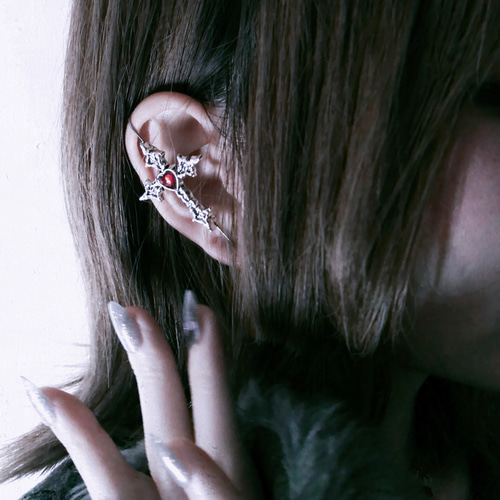 ロザリオイヤーラップピアス / ラップクローラー紅 地雷系 ゴシック