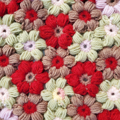 モーリーのお花❀座布団 手編み 赤×ピンク×ライトグリーン×ブラウン