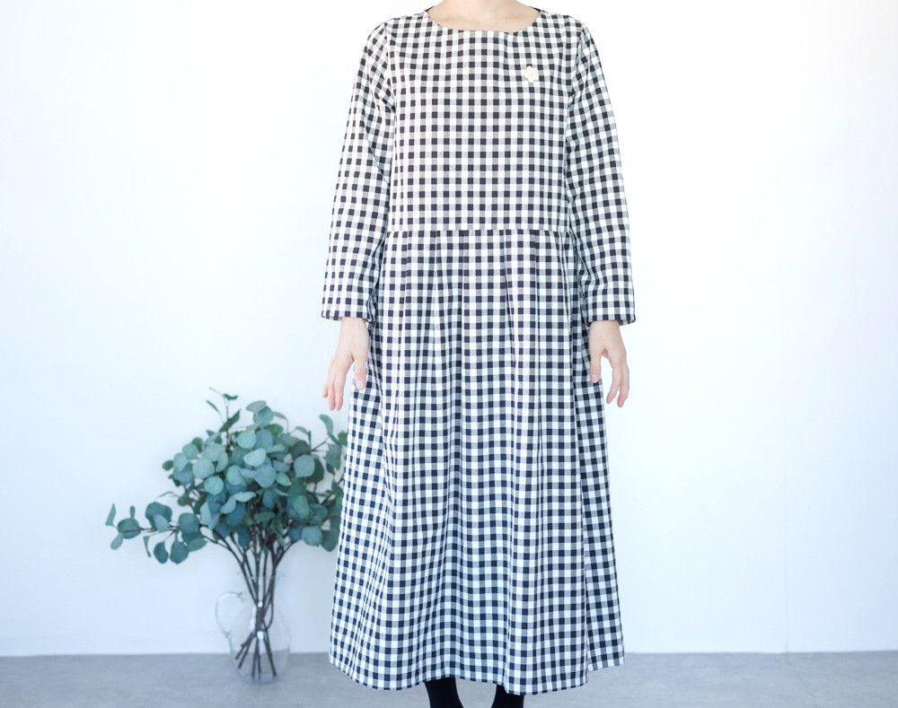 襟開き選べる「速乾・しわになりにくい・へたらない」一枚でも重ね着も使える賢いワンピース/スリーシーズンOK