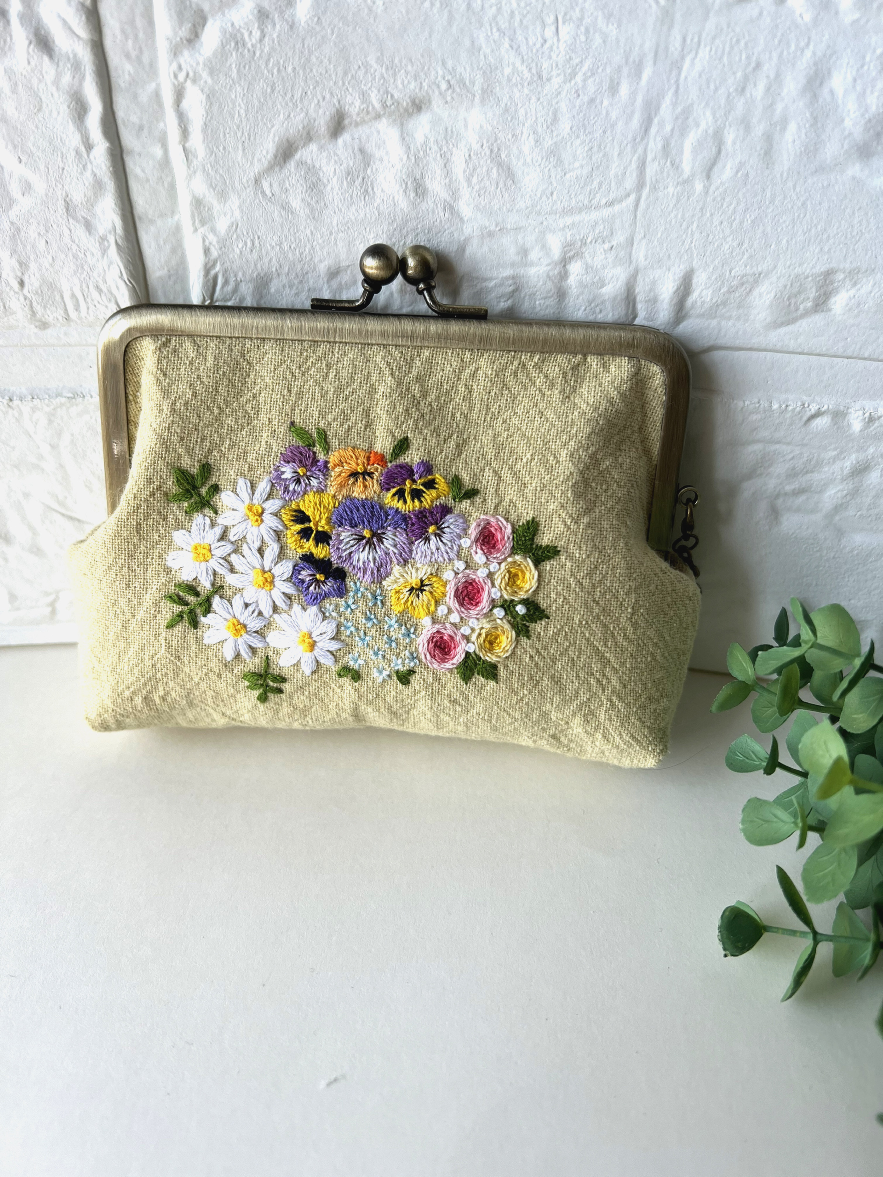 【受注制作】春の花束刺繍親子がま口財布