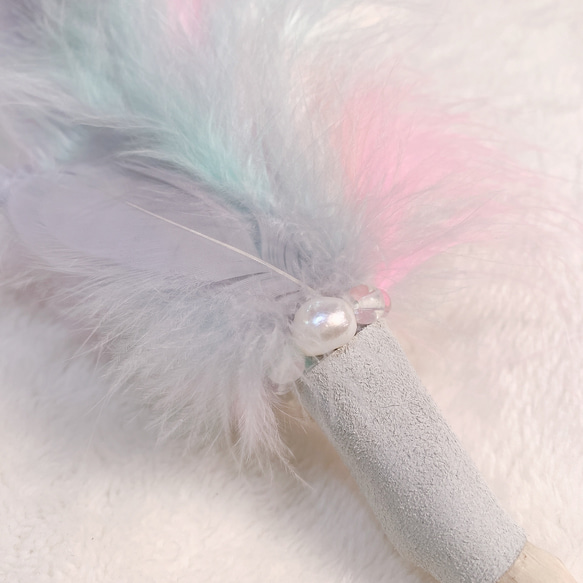 ネイティブ・アメリカン フェザーワンド ユニコーンカラー 【天使と共に‪໒꒱】カードリーディングスティック 7枚目の画像