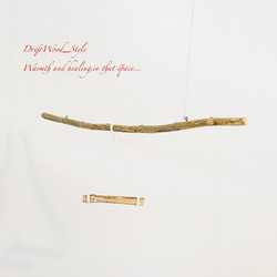 流木止まり木  シンプルな天然流木の小鳥の止まり木 吊り下げタイプ インコ 鳥 ブランコ 自然木 N46 2枚目の画像