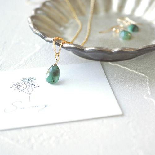 天然石 サコタエメラルドのネックレスチャーム 14kgf ネックレス