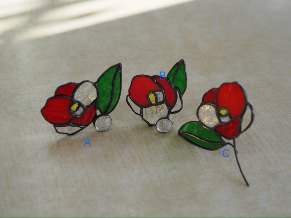 「　椿　C 」ステンドグラス・窓辺にちょこんとシリーズ 7枚目の画像