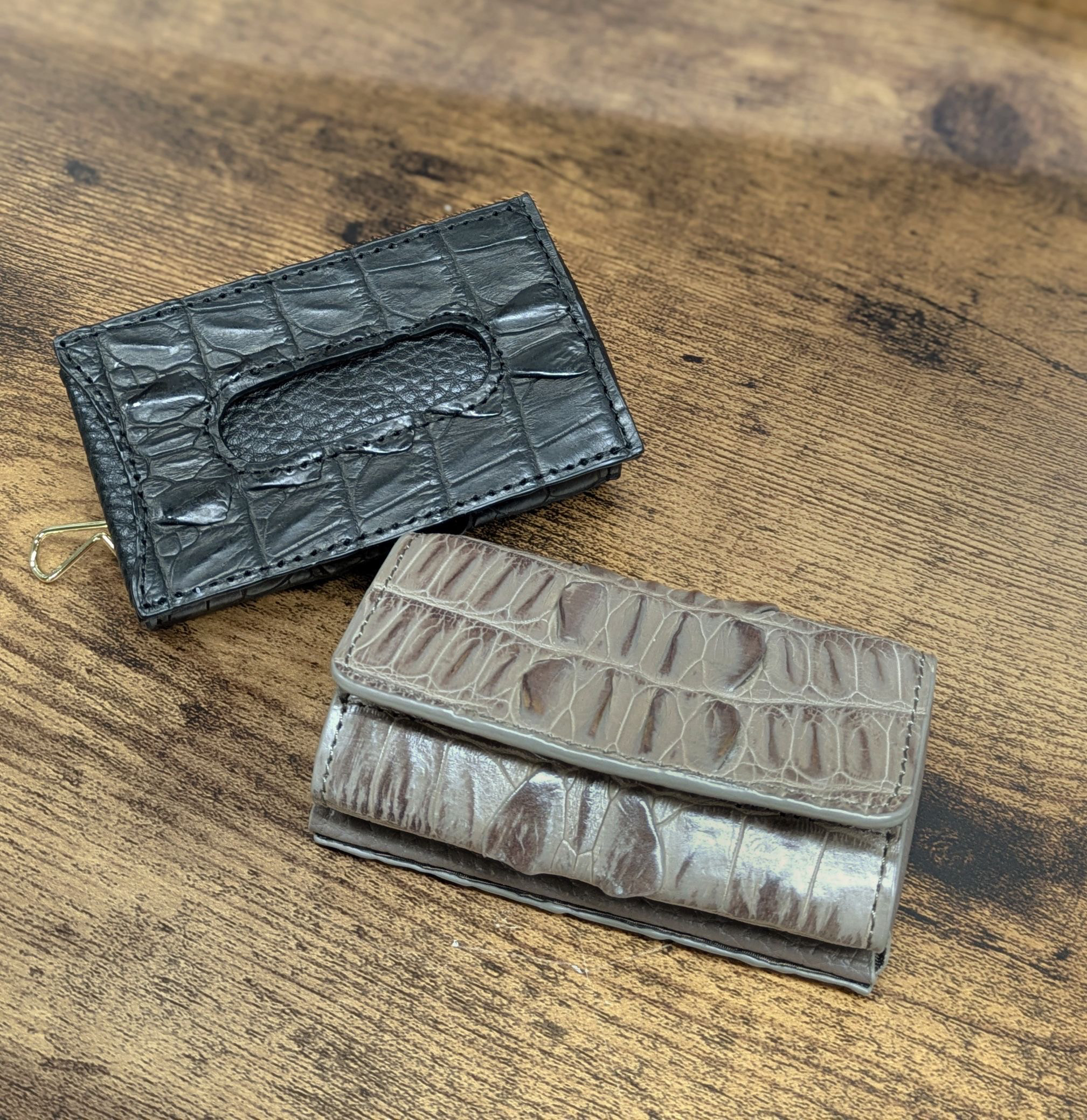 キーケース　ワニ革　■べージュ