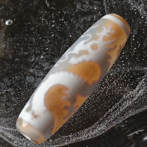 極上✨橙玉髄✨宝珠双龍神天珠 天然石 F* 通販 18860534｜Creema(クリーマ)