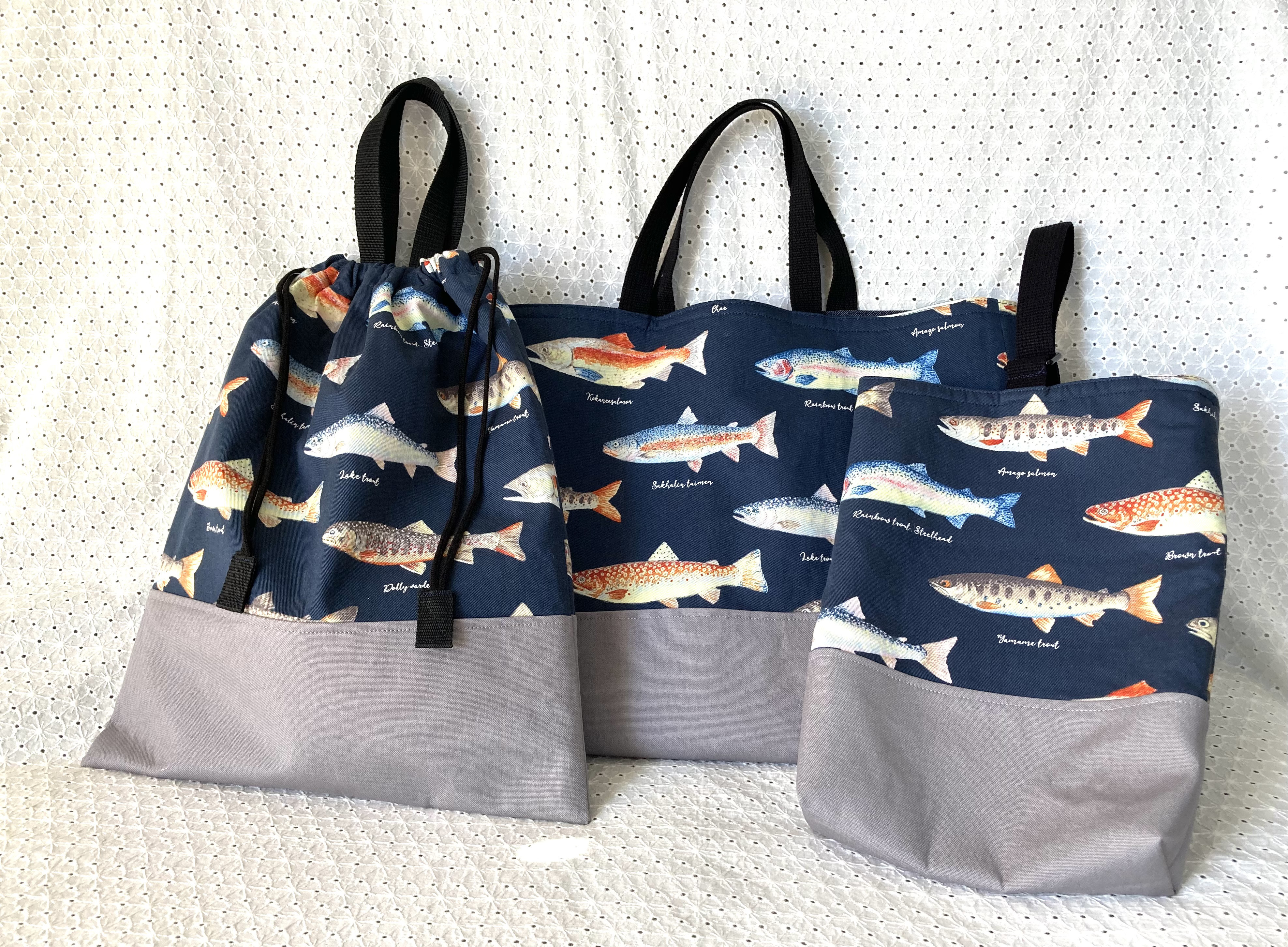 再販☆入園入学☆サイズが選べる☆川魚プリントのレッスンバッグセット☆男の子