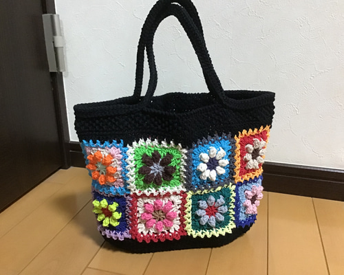 2026新作‼️ハンドメイド　クマと花のモチーフのトートバッグ dffe1ea61bb1fa62b4c790c0089140
