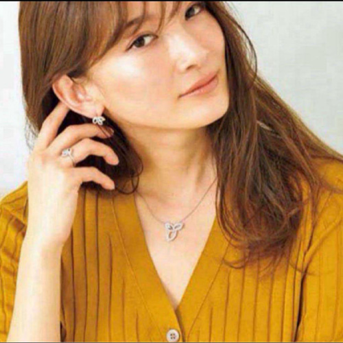 ✨限定商品✨本家仕様✨リリークラスターネックレス✨刻印 ✨限定商品✨本家仕様✨リリークラスターネックレス✨刻印