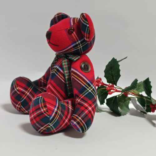 赤チェックくまさん 中 ぬいぐるみ Aton 通販 18861222｜Creema(クリーマ)