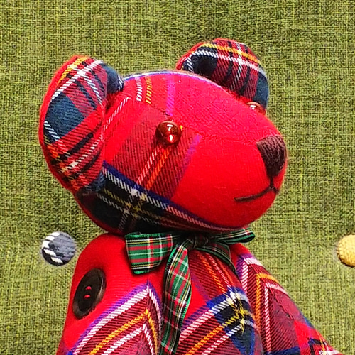赤チェックくまさん 中 ぬいぐるみ Aton 通販 18861222｜Creema(クリーマ)