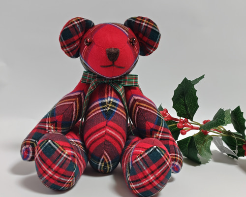ぬいぐるみ 赤と青のチェック柄 赤チェックくまさん 中 ぬいぐるみ Aton 通販 18861222｜Creema(クリーマ)