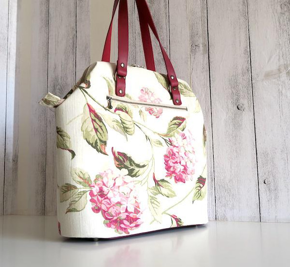 creema限定、イギリス輸入布 ,紫陽花のボストンバッグ１点物 3枚目の画像