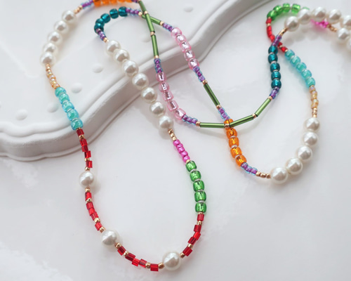 煌めく国産ビーズ＆パール マルチカラーロングネックレス（全長