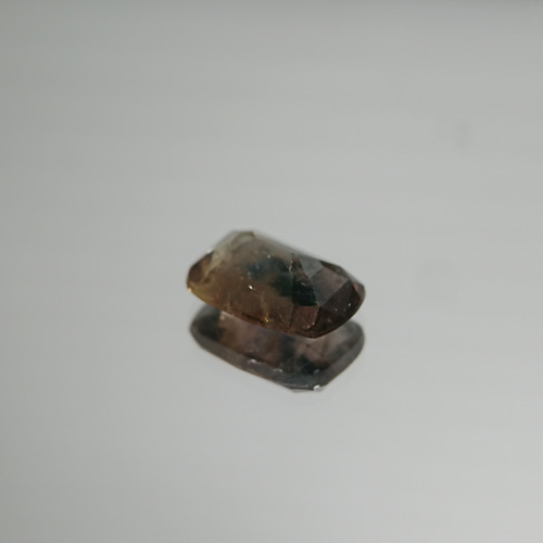 アキシナイト ブルーティントアキシナイト 2.8ct ☆2393 天然石 べるふ  