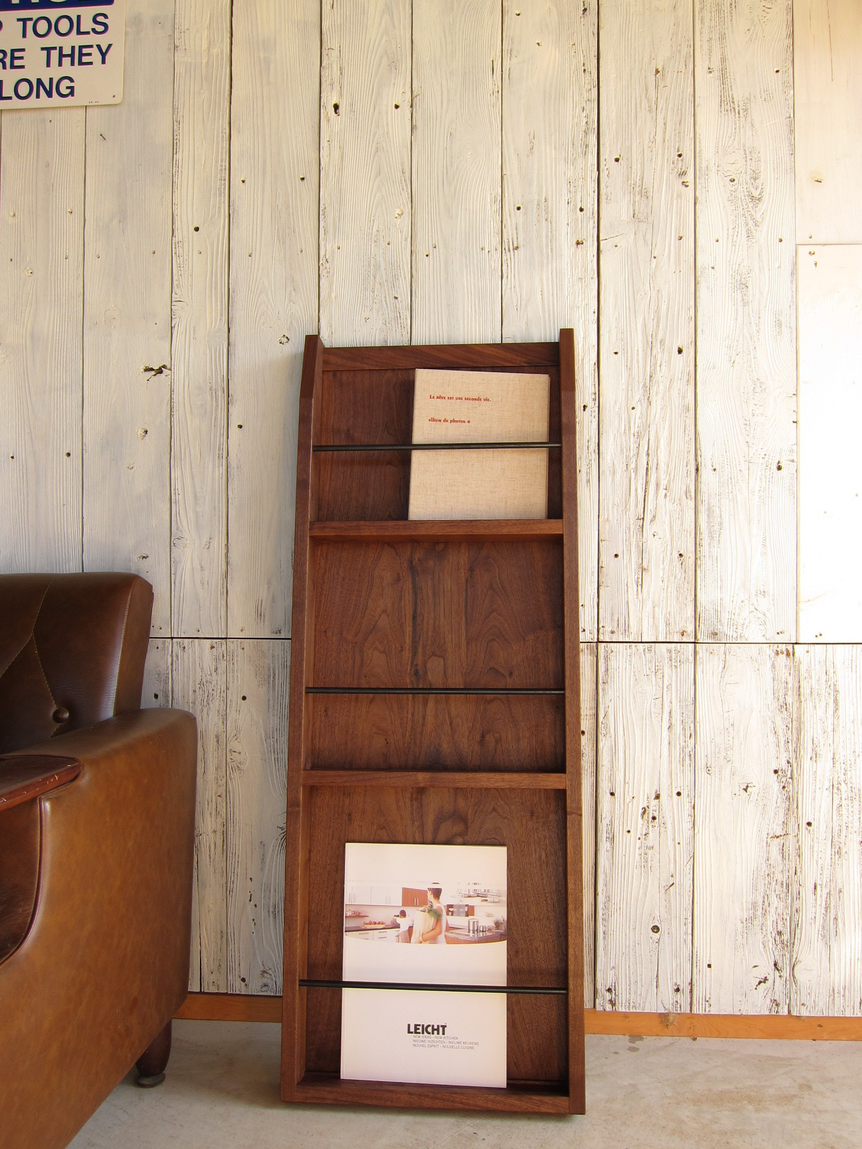 BOOK STAND　ブックスタンド　新聞掛け　マガジンラック