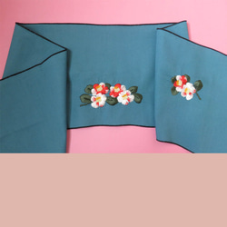 半衿・襟足ワンポイント＋上前ワンポイント・椿の刺繍（木綿ターコイズ） 4枚目の画像