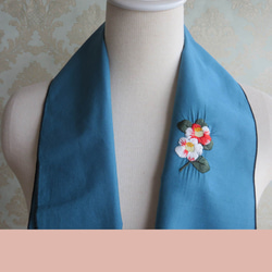 半衿・襟足ワンポイント＋上前ワンポイント・椿の刺繍（木綿ターコイズ） 3枚目の画像