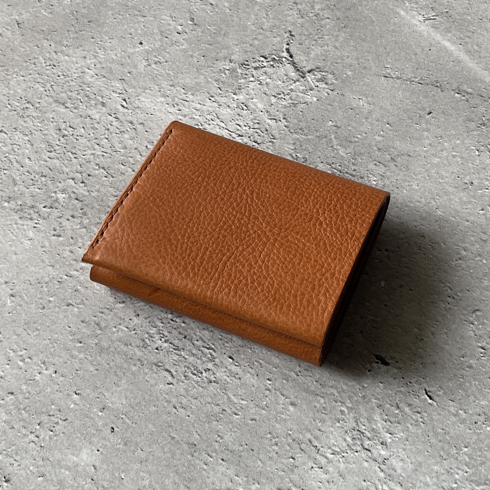 小銭が見やすいコンパクト財布　ライトブラウン　NEBRASKA /ネブラスカ　本革　茶色