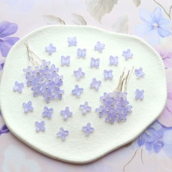 オリジナル新作★7mm ライラック　藤　ラベンダー　アジサイ　ミニお花のガラスビーズ　パステルパープル 3枚目の画像