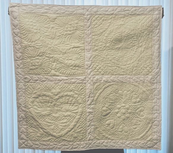 ☆ホワイトキルトタペストリー・カバー(約90cm×90cm