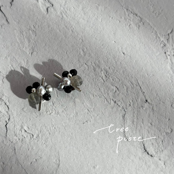 カラーオパールとブラックスピネルのピアス No.276 グレー淡水パール