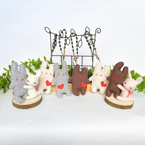 Hug Me♪ うさぎとぬいぐるみ 羊毛フェルト置物 羊毛フェルト Aki Ako