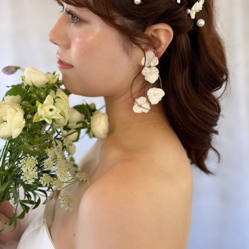 ホワイトフラワーヘッドパーツ 花嫁ヘア 前撮り 結婚式 ブライダル