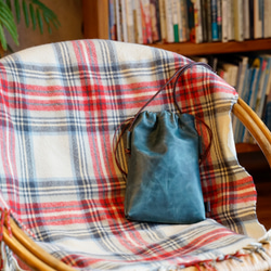 やわらかな本革 巾着ポシェット 5枚目の画像